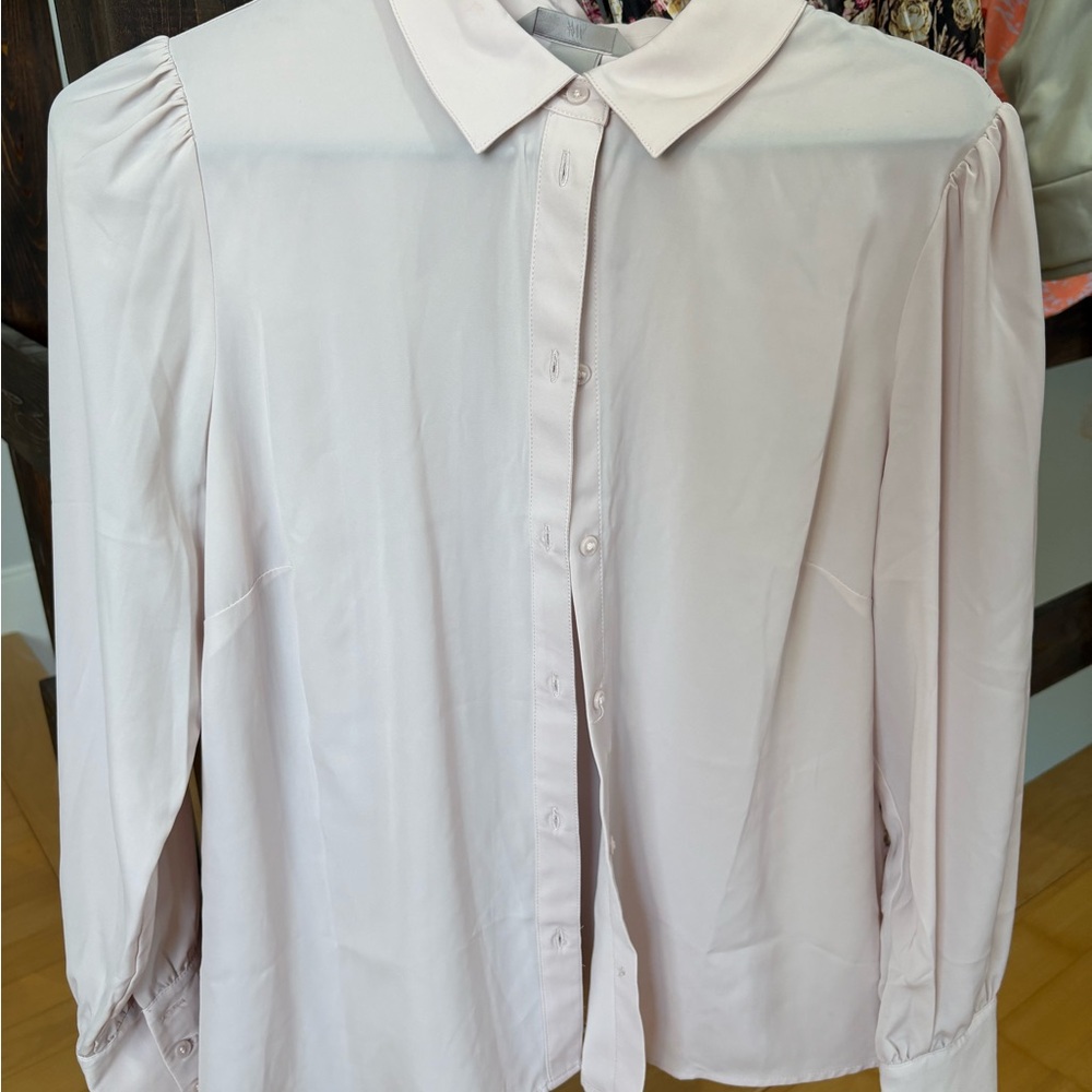 Women's Classic White Button-Up Blouse